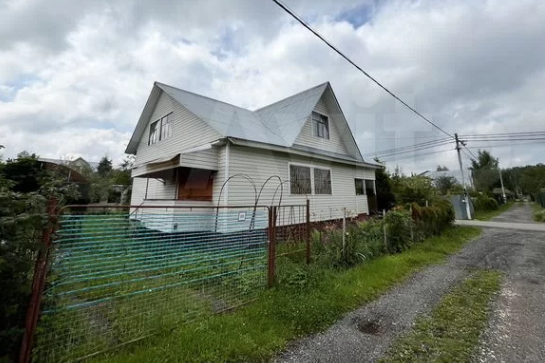 Участок с домом