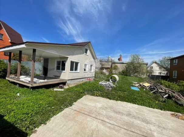 <span style="font-weight: bold;">Дача 45 м² на участке 6 сот.</span>